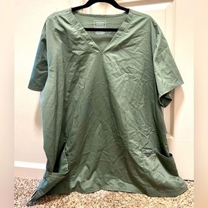 CHEROKEE -Authentic- Workwear Revolution Women’s V-Neck scrub top.